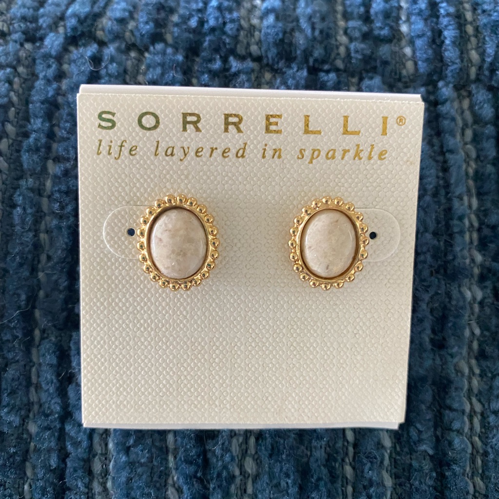 New Sorrelli Oval Real Stone Earrings In Bright Gold Tone